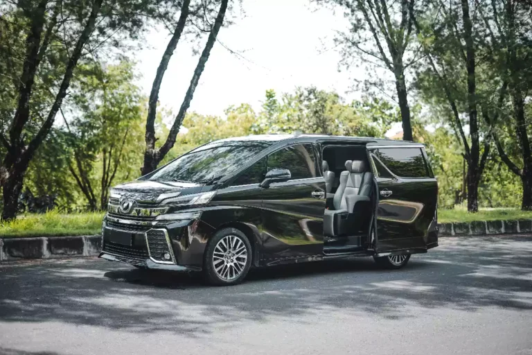Best Luxury Cars to Rent in Bali — Our Top 10 Picks for 2026
