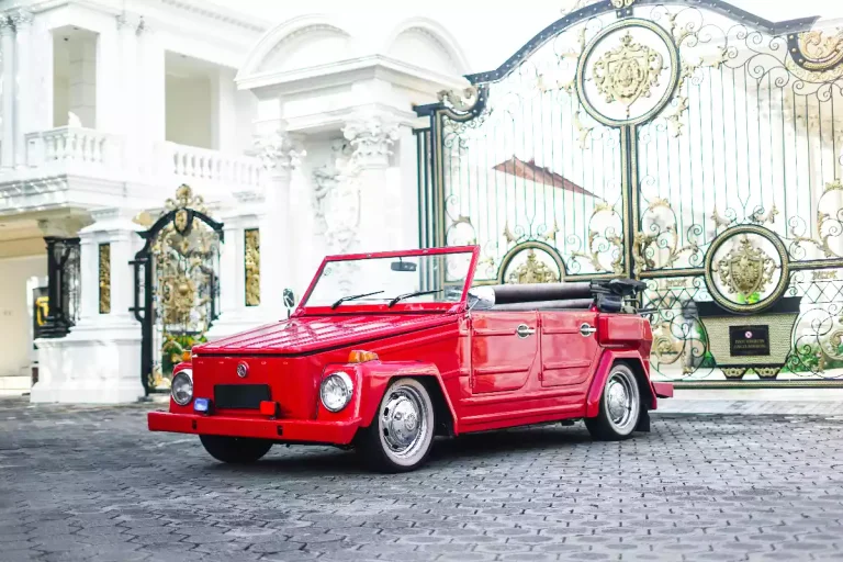 VW Safari classic car rental in Bali